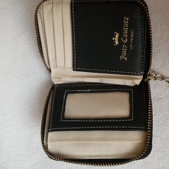 Juicy Couture wallet with look-alike lock and fancy zipper pull. - Picture 3 of 5
